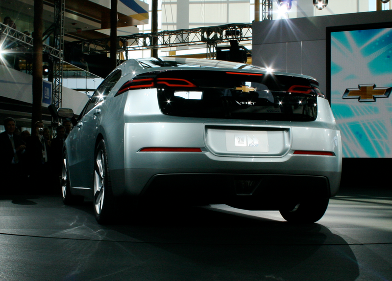 Illustration for article titled GM Requested Paramount Include Chevy Volt In Transformers Sequel "At Last Minute"